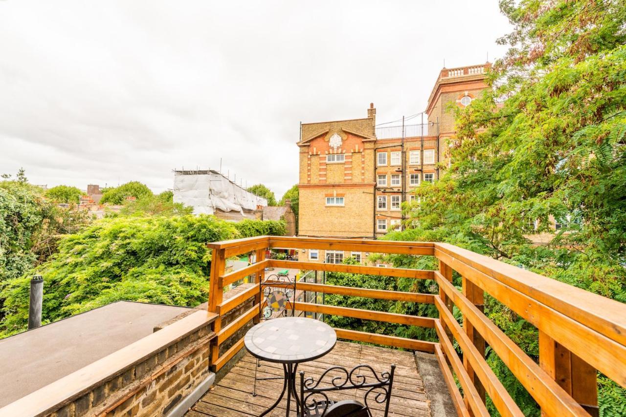 Apartment Pass The Keys Charming Duplex Flat By Oval London