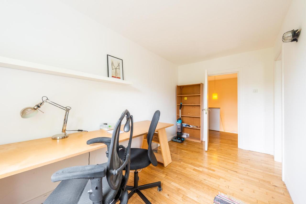 Pass The Keys Charming Duplex Flat By Oval *