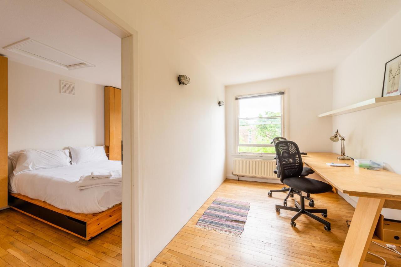 Pass The Keys Charming Duplex Flat By Oval Londra